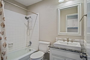  Photo 34