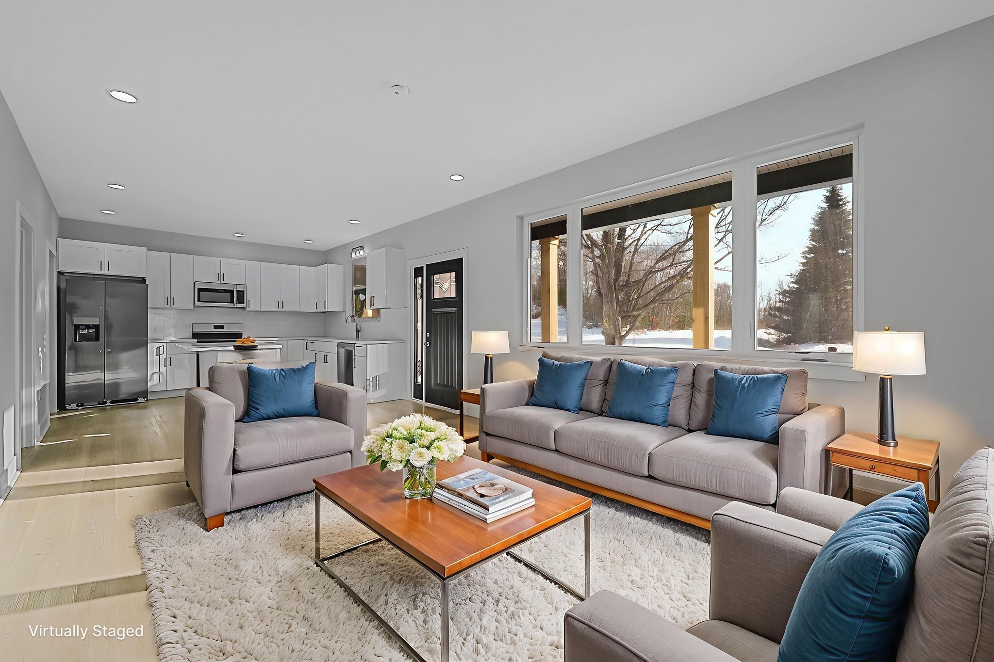 DSC04953 virtually staged.jpeg