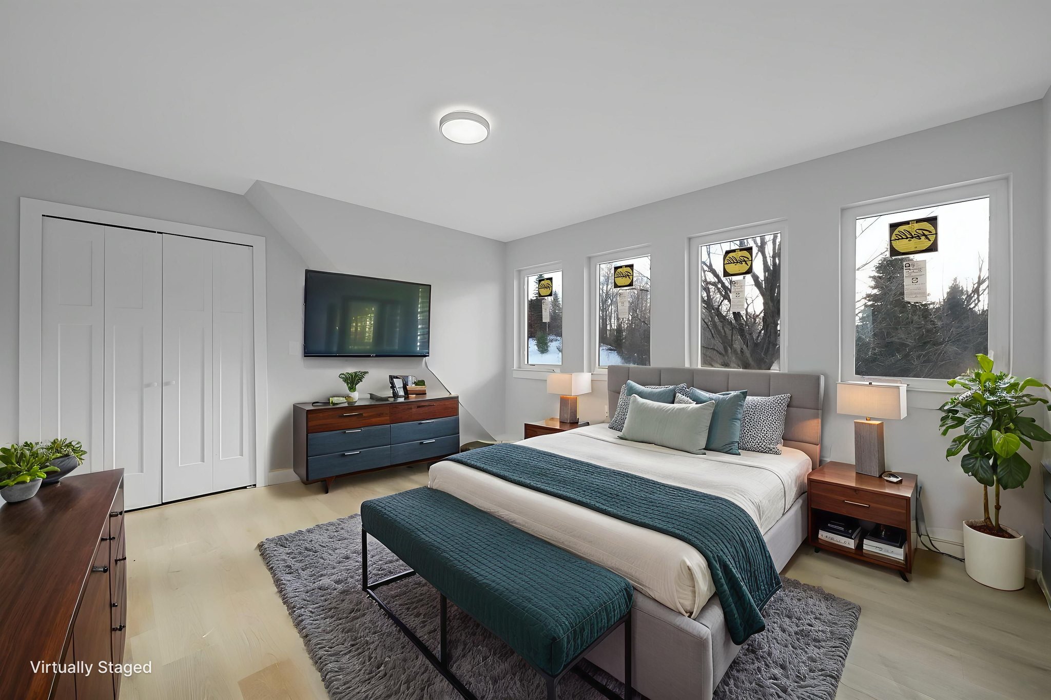 DSC04808 virtually staged.jpeg