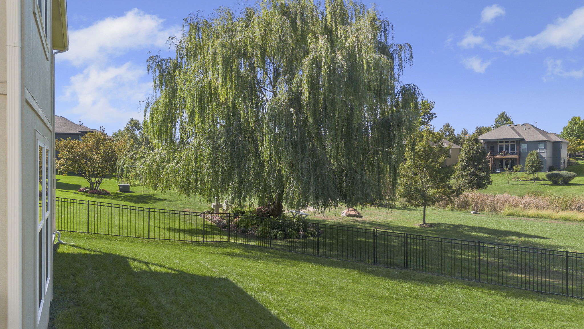  Photo 40