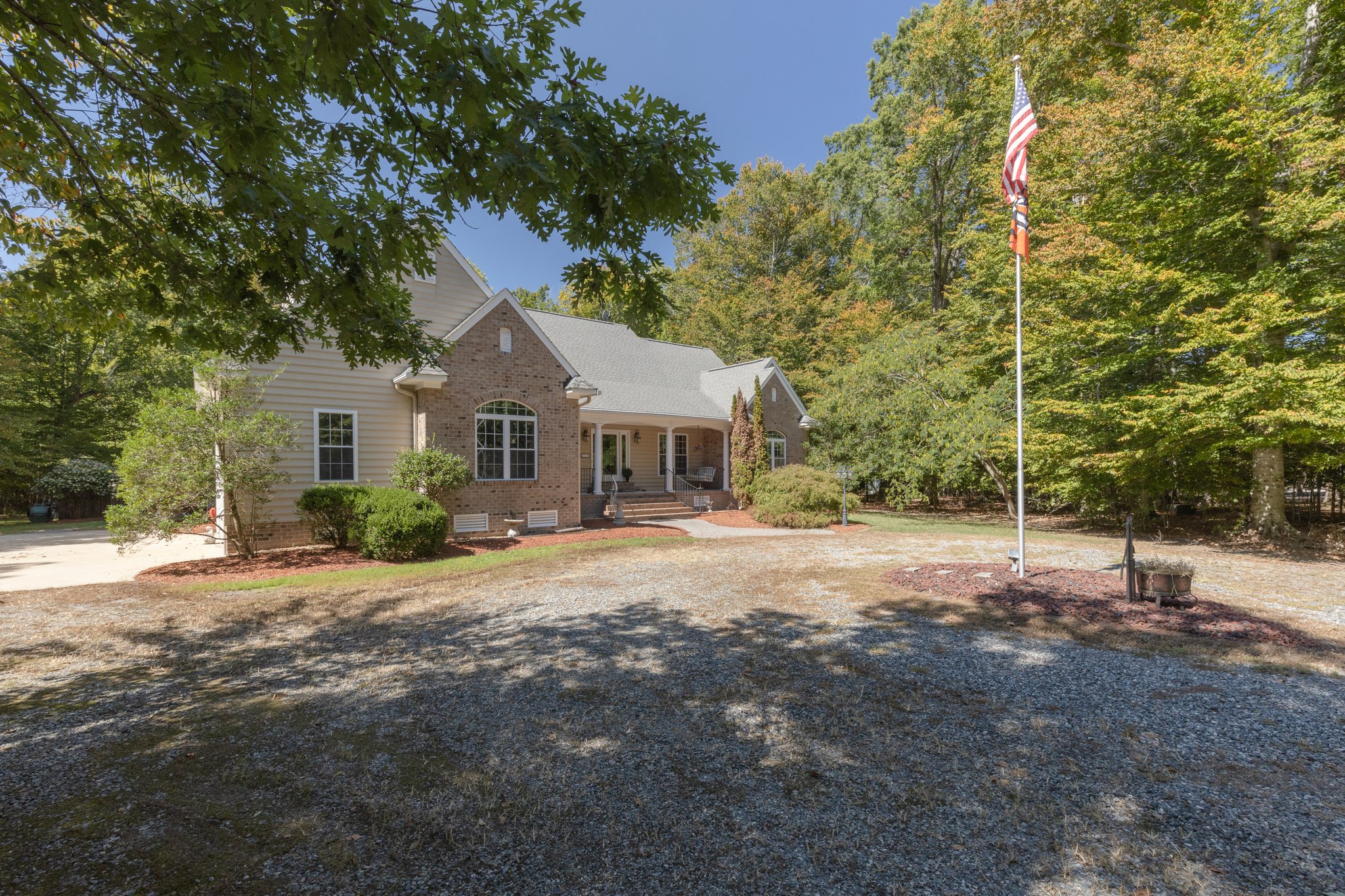 17134 Longview Dr, Smithfield, VA 23430, USA Photo 6