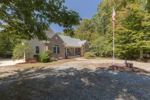 17134 Longview Dr, Smithfield, VA 23430, USA Photo 5