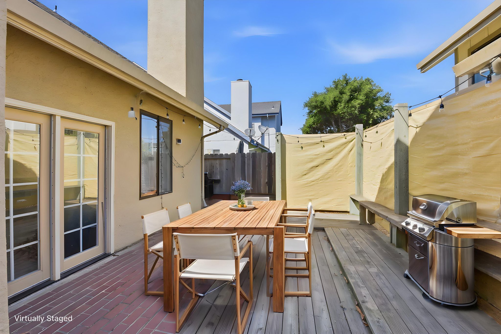 039_F8_1714 Chestnut St virtually staged.jpeg