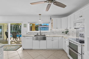 Kitchen 2 of 3