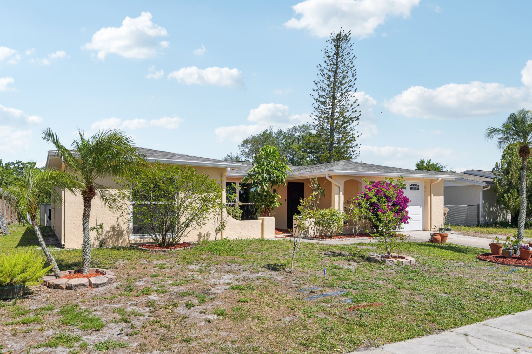Springdale Dr-S1604-003.jpg