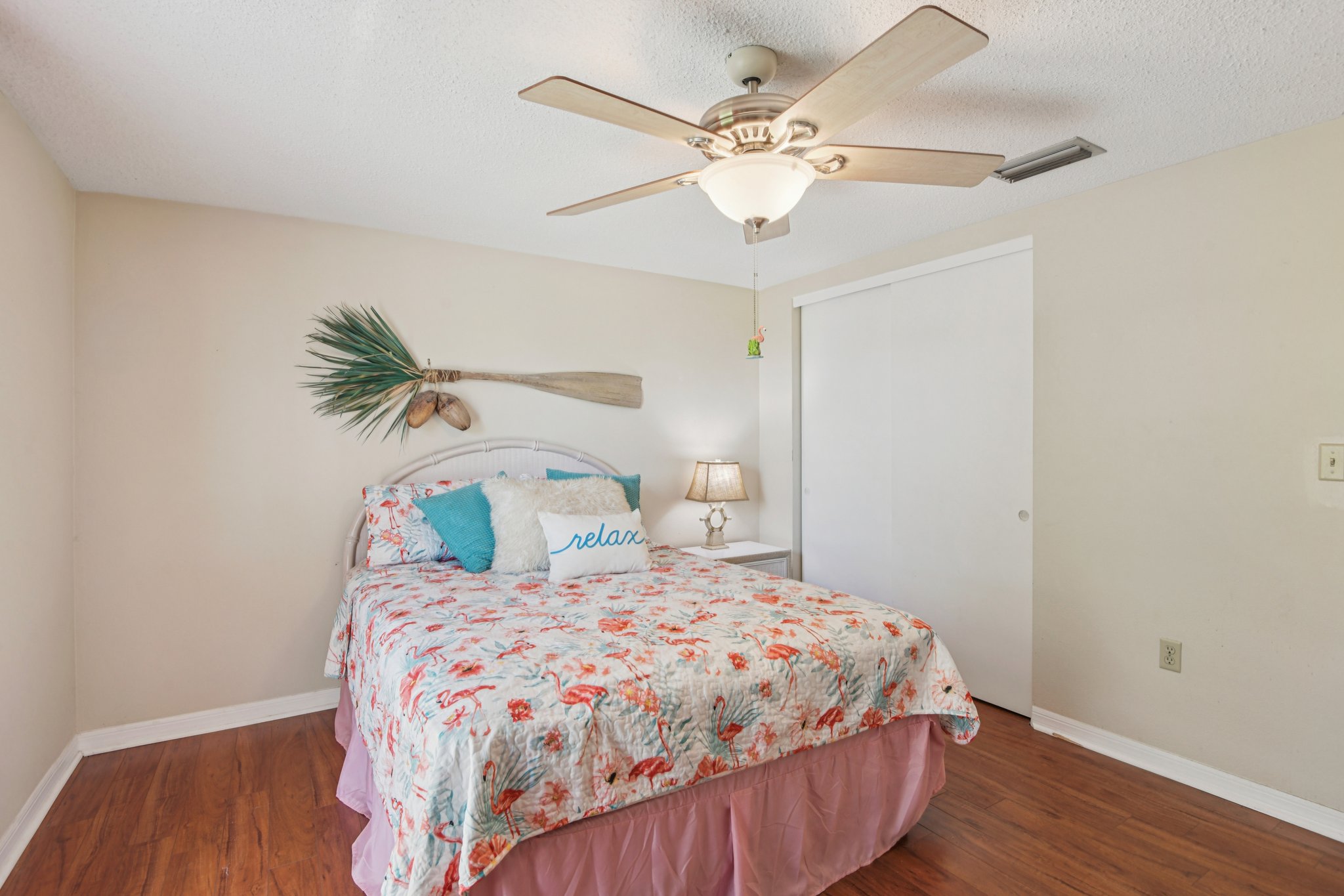 Springdale Dr-S1604-026.jpg