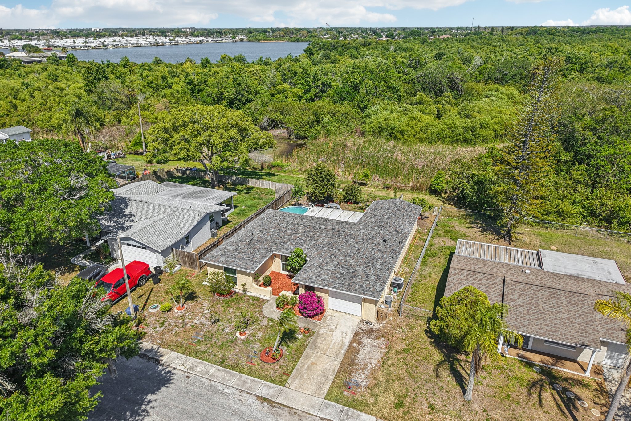 Springdale Dr-S1604-044.jpg