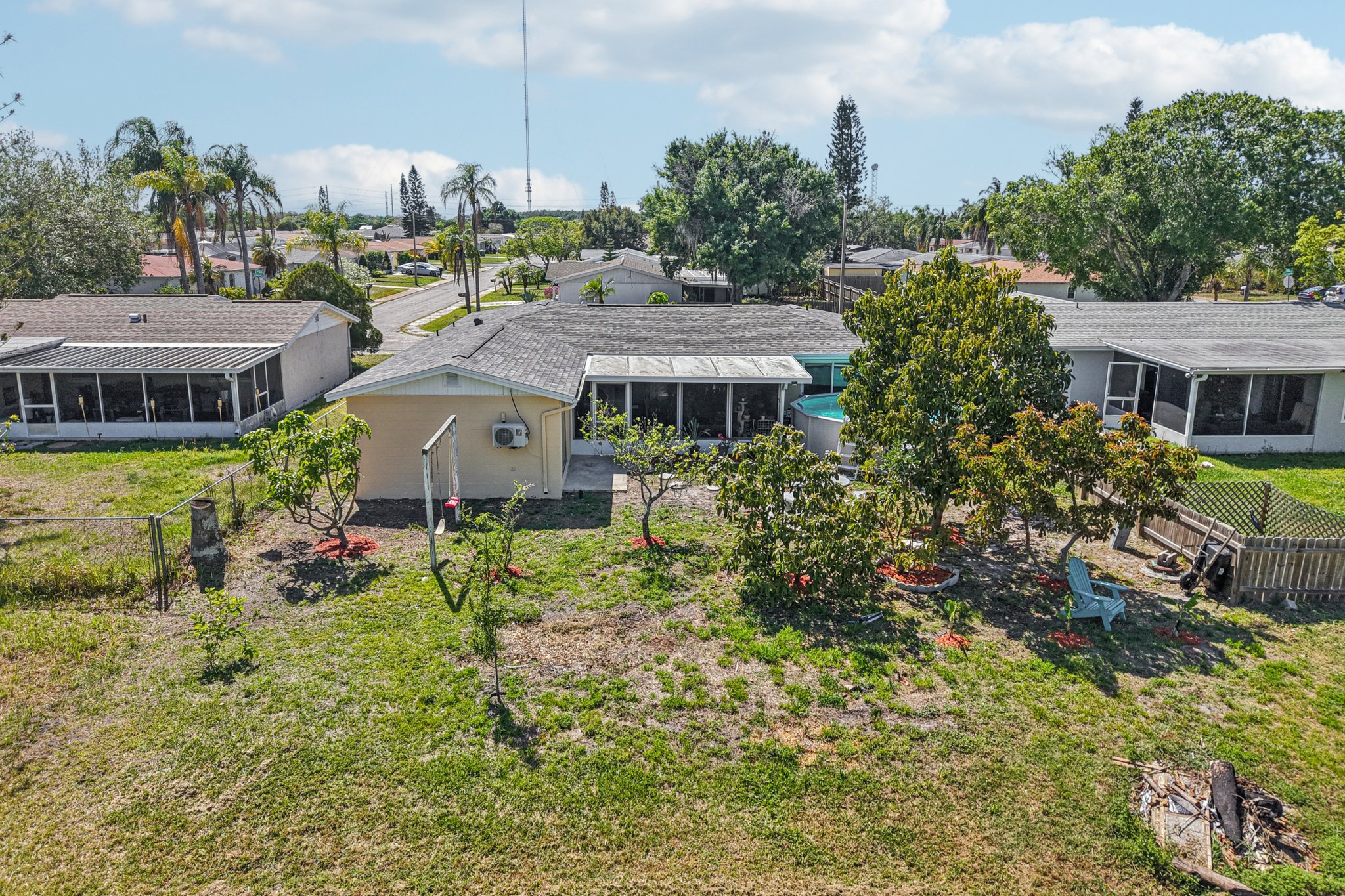 Springdale Dr-S1604-056.jpg