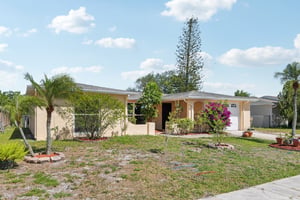 Springdale Dr-S1604-003.jpg