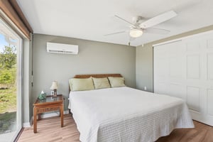 Springdale Dr-S1604-027.jpg
