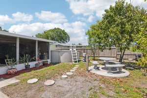 Springdale Dr-S1604-034.jpg