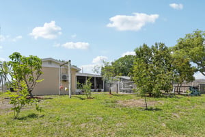 Springdale Dr-S1604-037.jpg