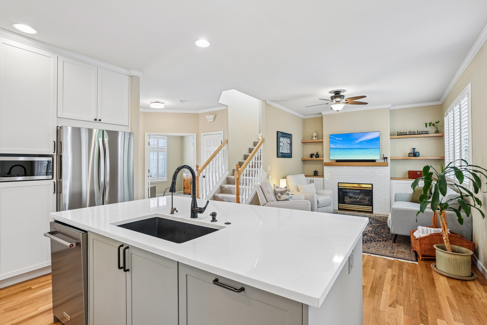 SE 23rd Dr 58-S0905-017.jpg