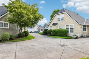SE 23rd Dr 58-S0905-044.jpg