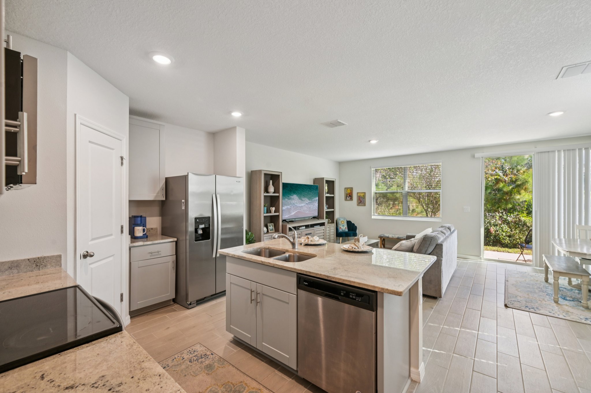 Blowfish Dr-S2011-016.jpg