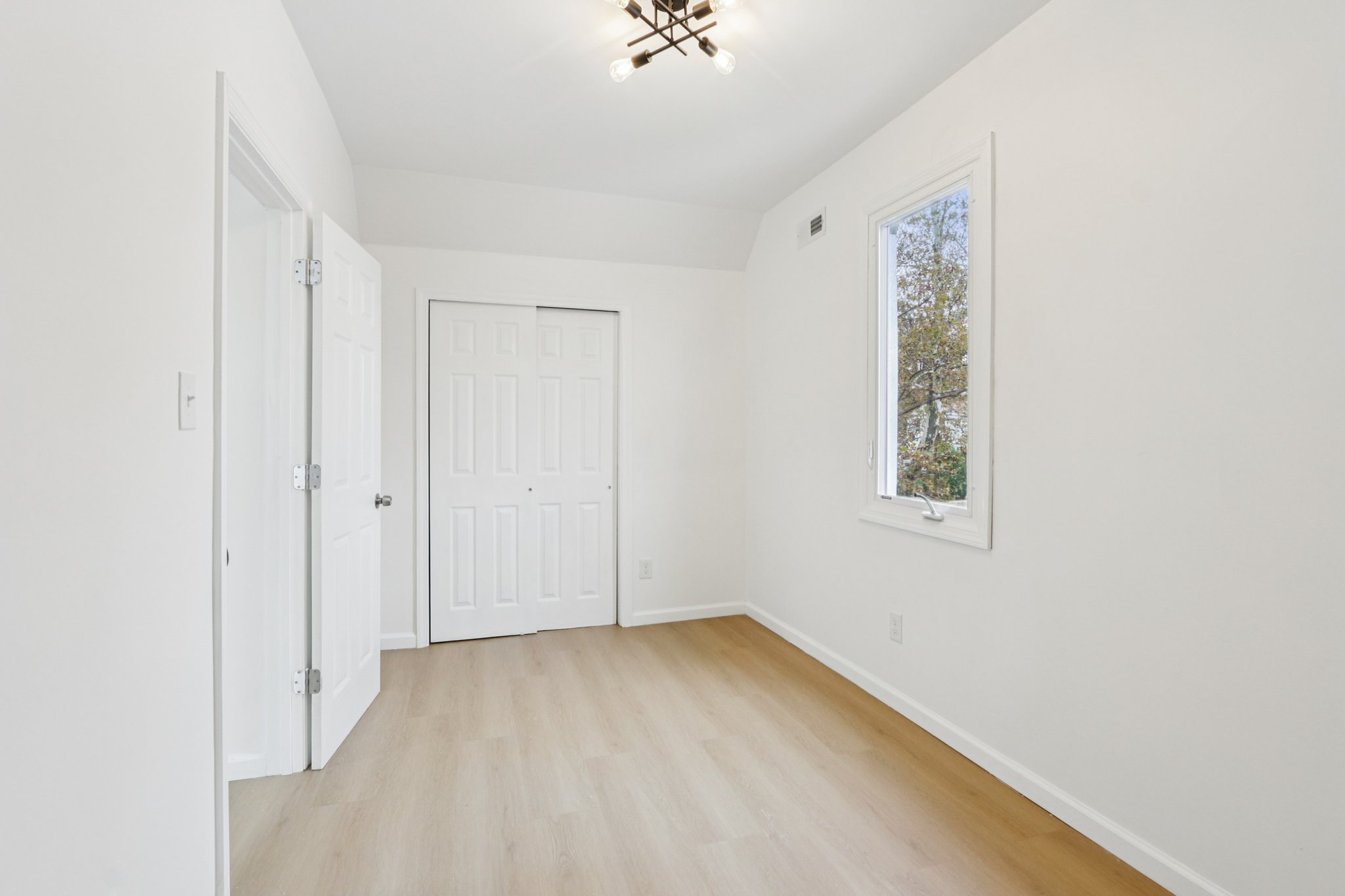 47th St-S3010-023.jpg