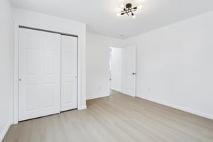 47th St-S3010-021.jpg