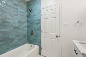 47th St-S3010-027.jpg