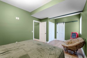  Photo 49