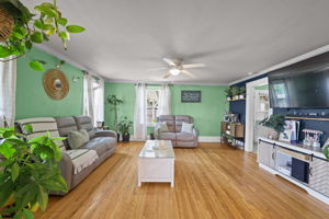  Photo 27