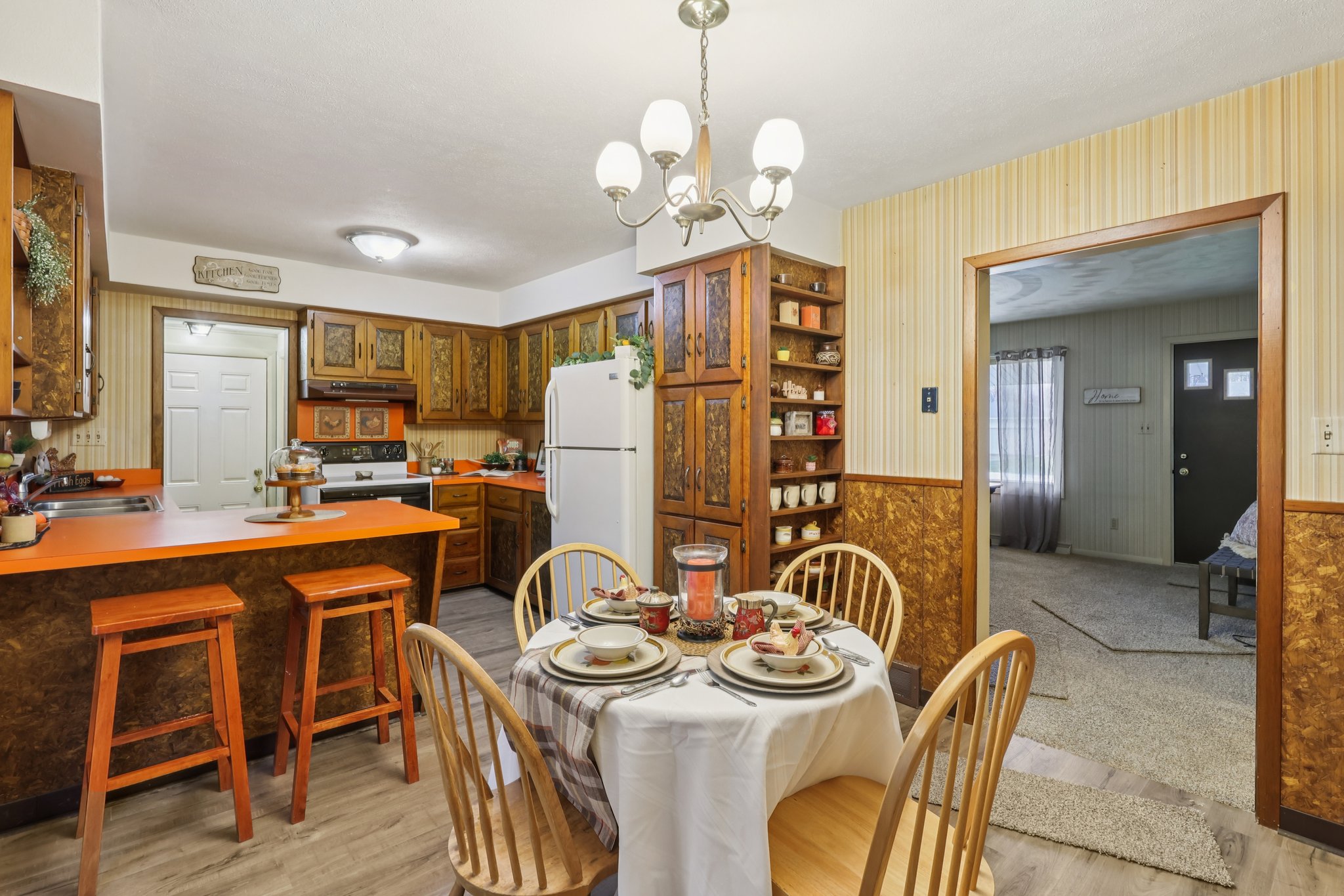 Pleasantview Ave-S0801-013.jpg