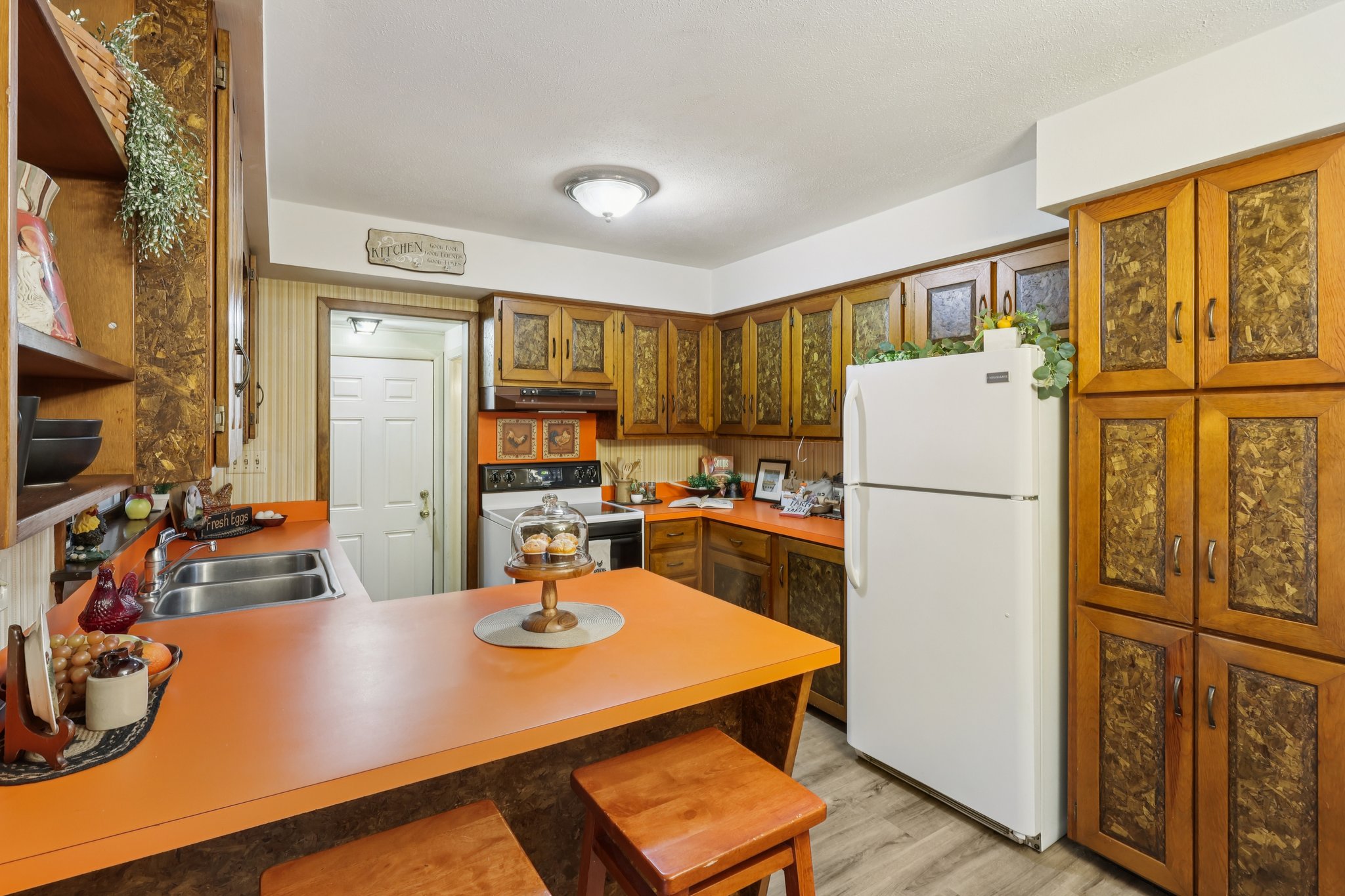 Pleasantview Ave-S0801-017.jpg