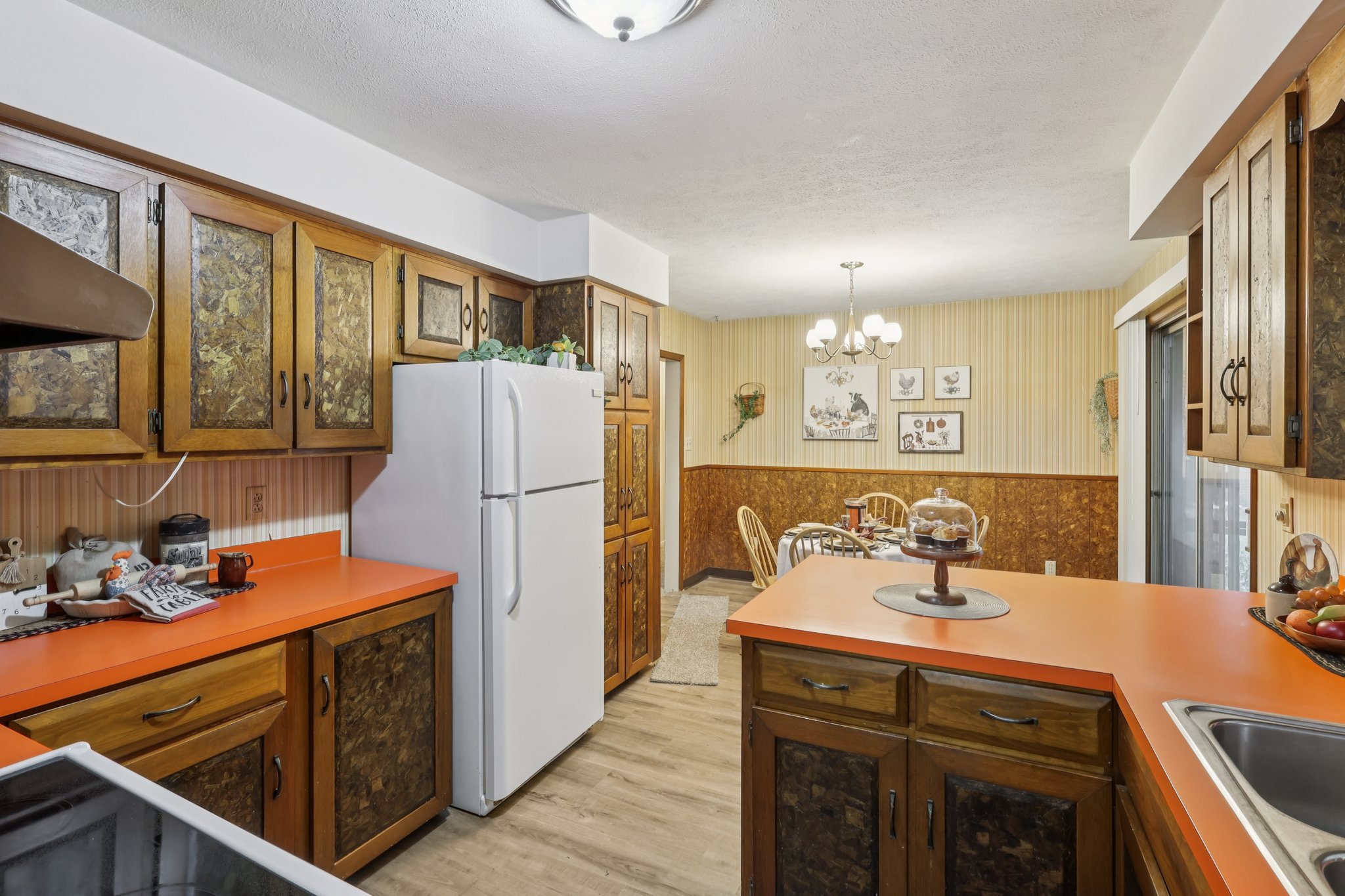 Pleasantview Ave-S0801-019.jpg