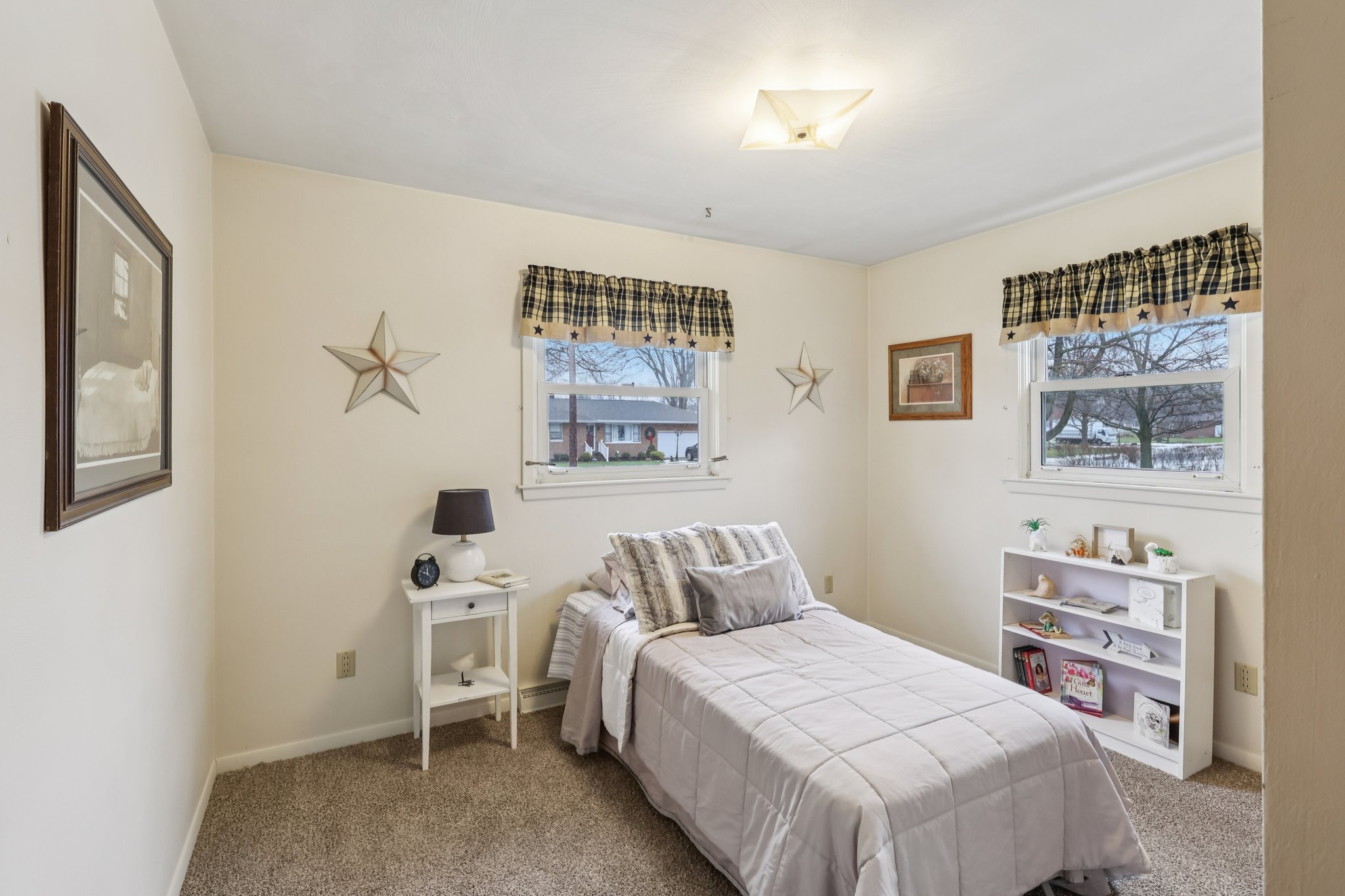 Pleasantview Ave-S0801-025.jpg