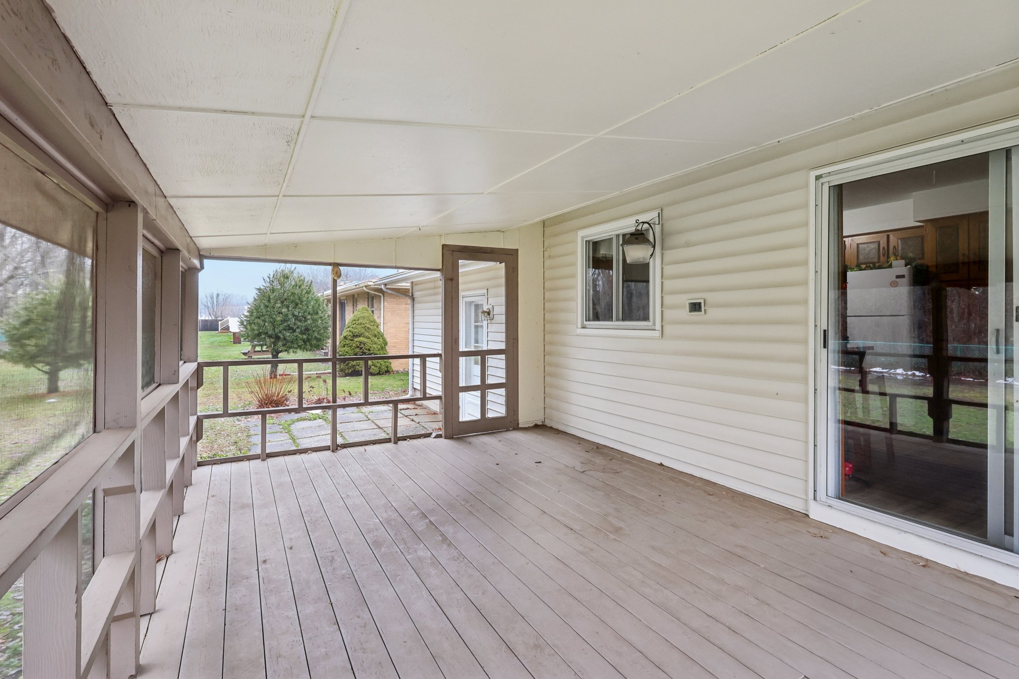 Pleasantview Ave-S0801-047.jpg