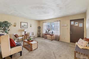 Pleasantview Ave-S0801-008.jpg