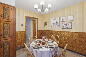 Pleasantview Ave-S0801-014.jpg