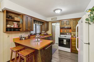 Pleasantview Ave-S0801-016.jpg