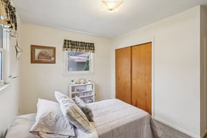 Pleasantview Ave-S0801-026.jpg