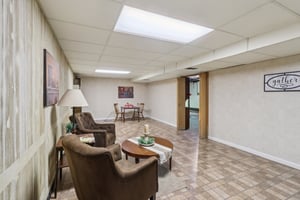 Pleasantview Ave-S0801-031.jpg