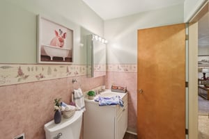 Pleasantview Ave-S0801-039.jpg