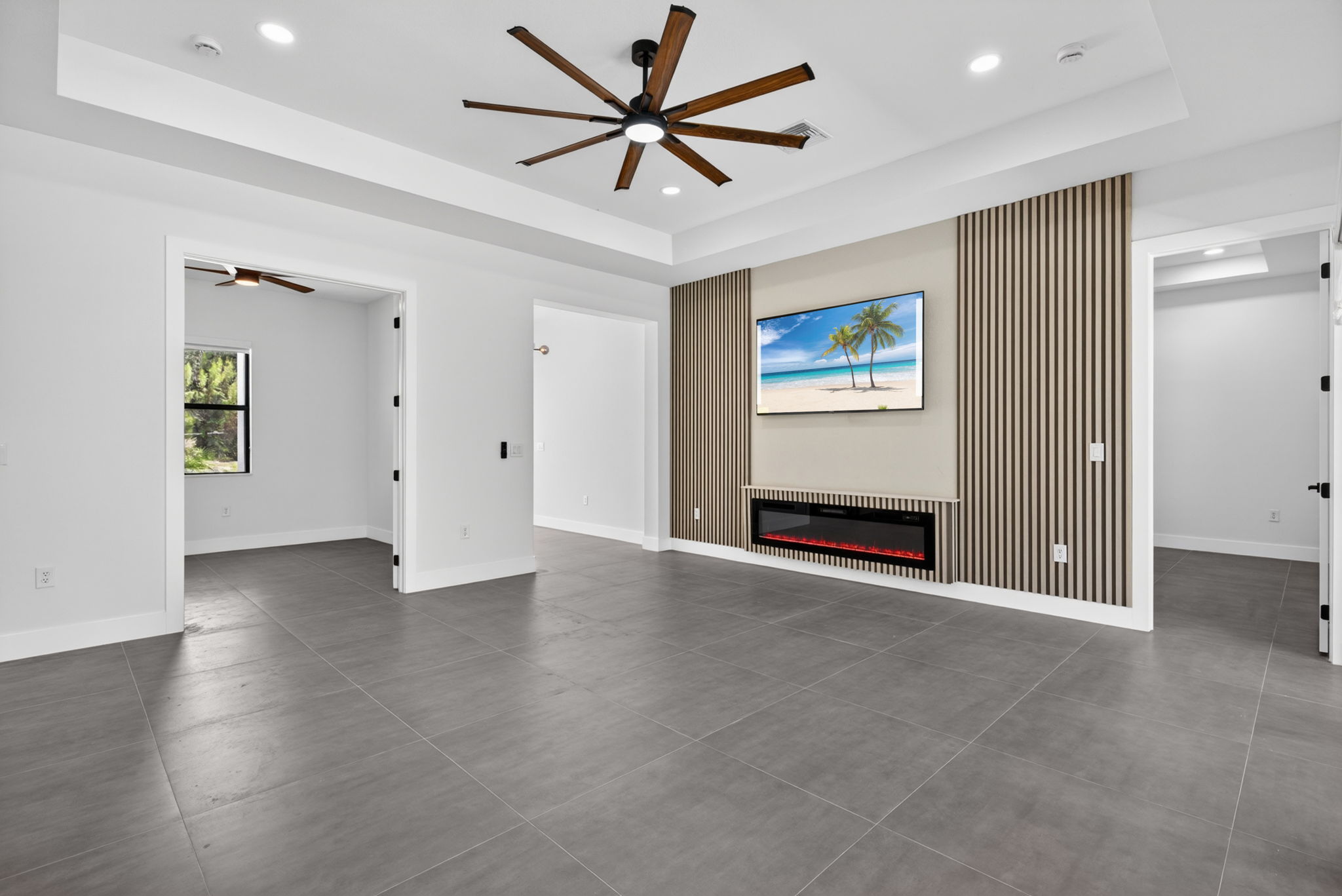 4-Living Room 2 of 4