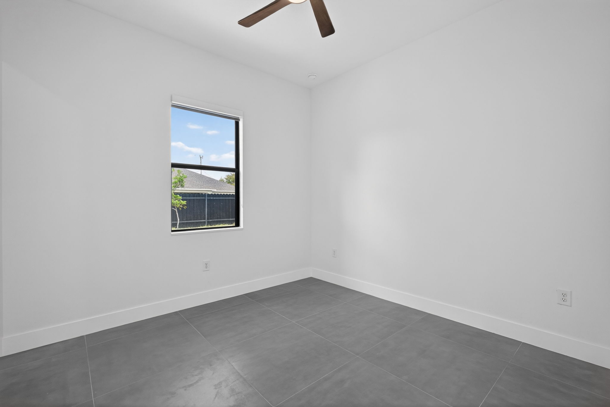 22-Guest Bedroom 1 of 2