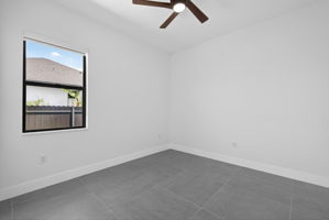 25-Guest Bedroom 2- 1 of 2