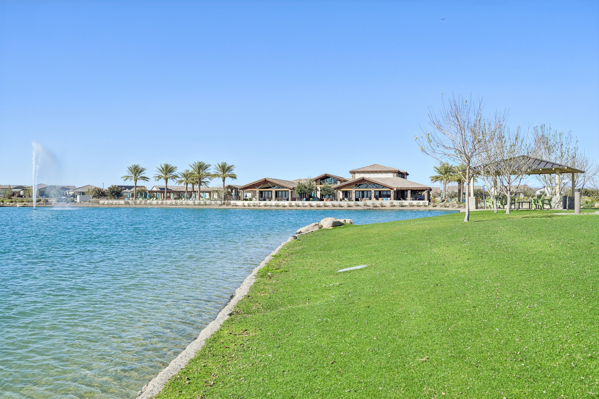 W Fallen Leaf Ln-2002-922.jpg