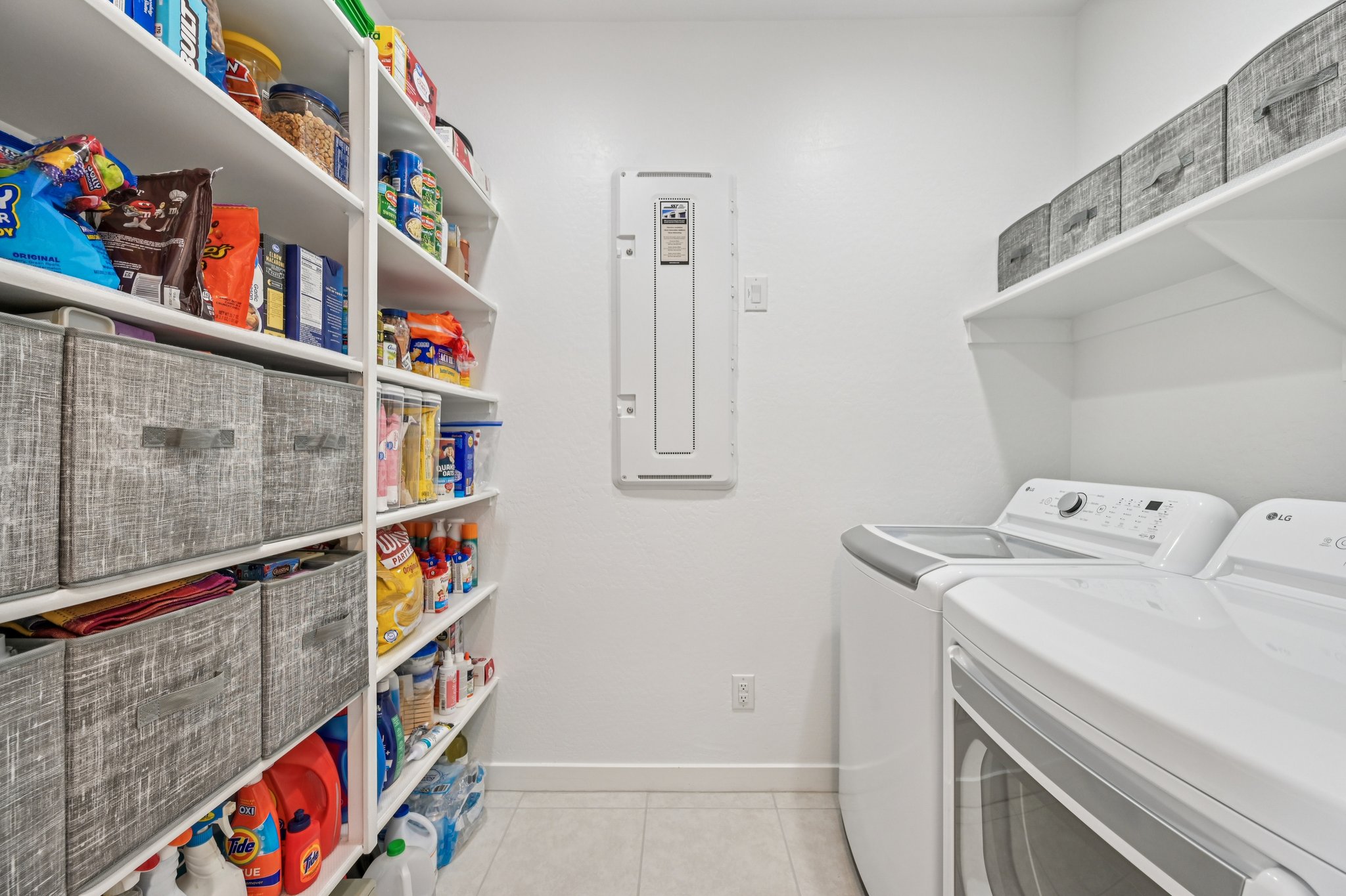 W Fallen Leaf Ln-S2002-019.jpg