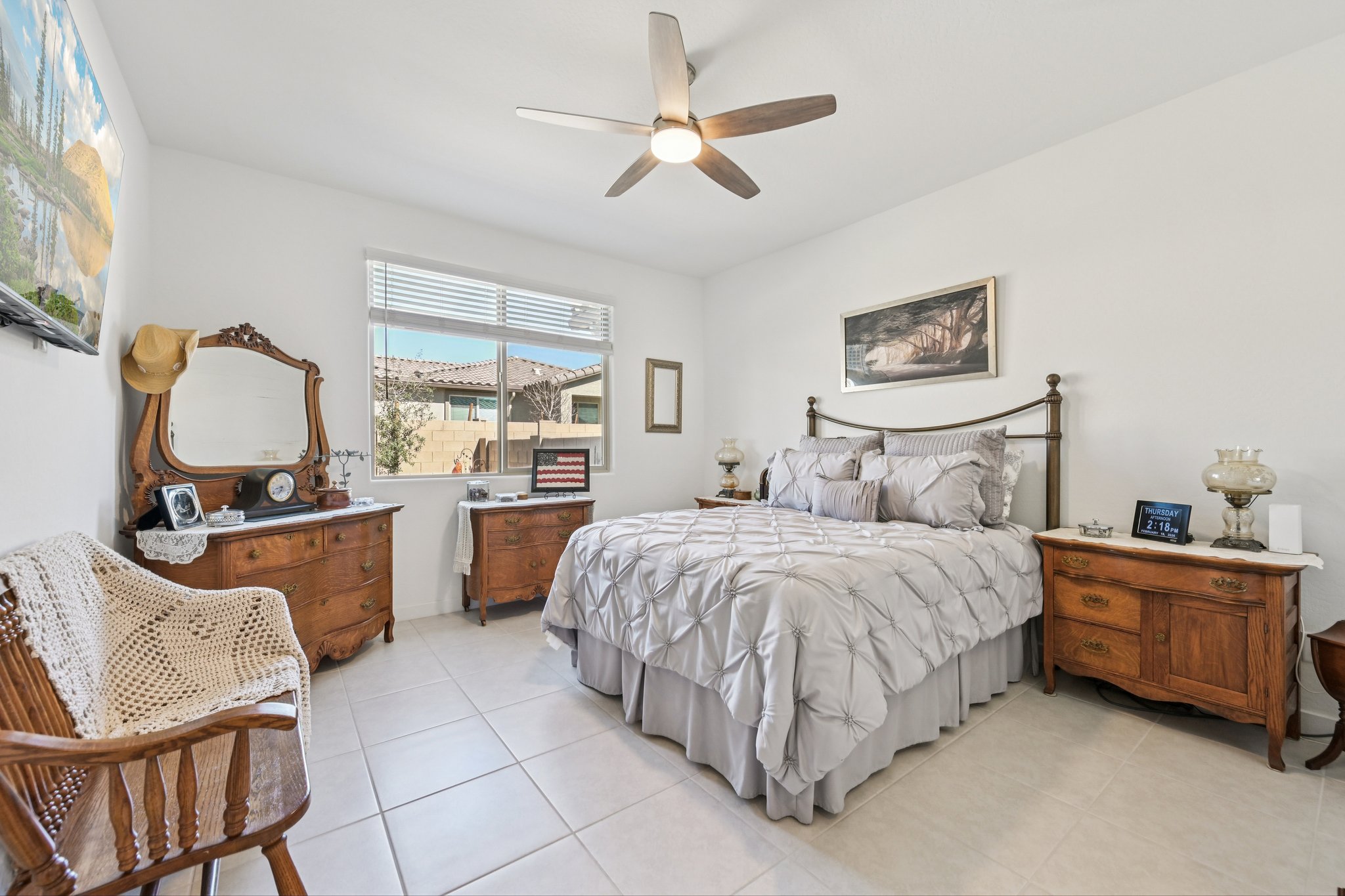 W Fallen Leaf Ln-S2002-024.jpg