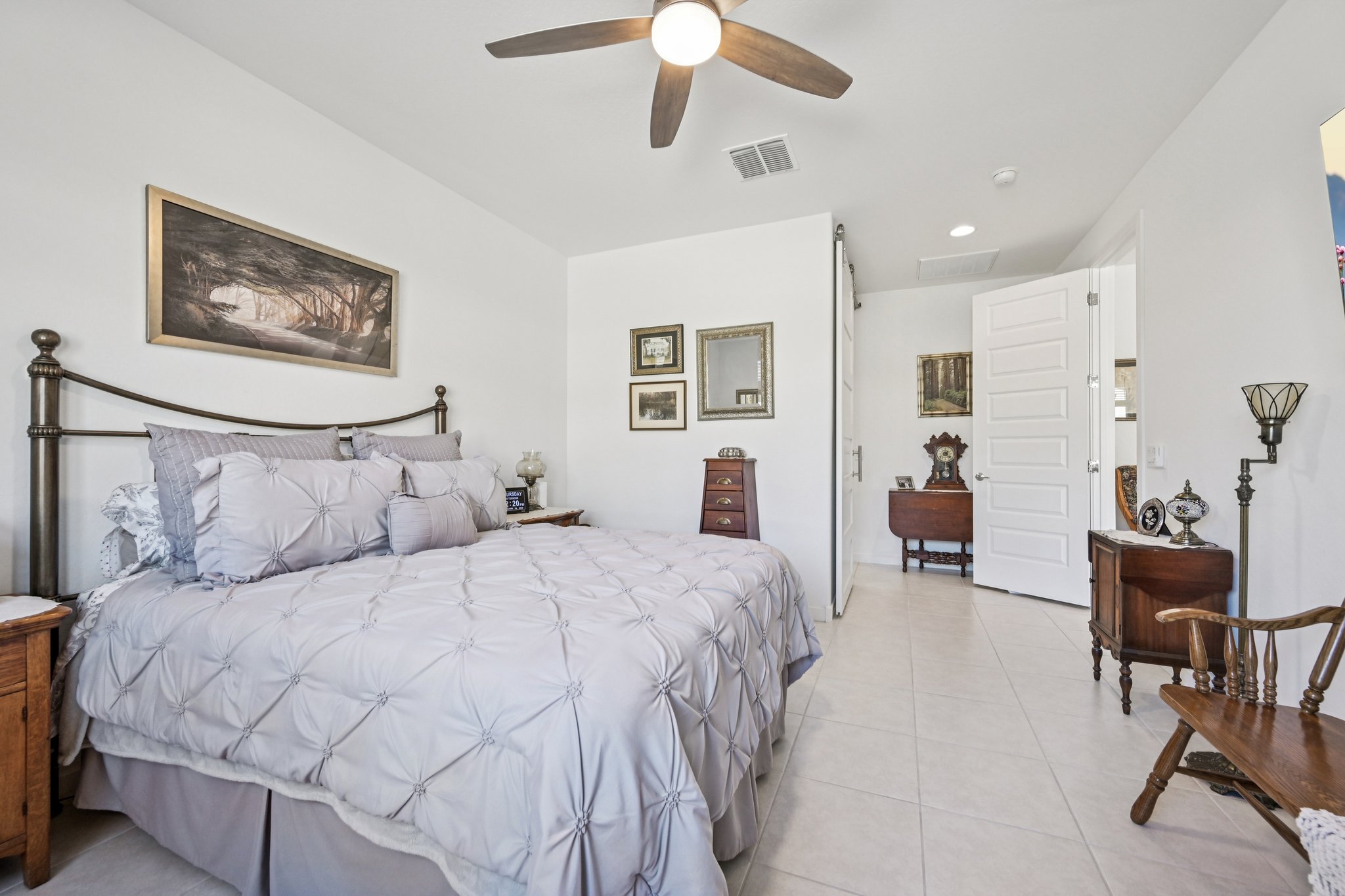 W Fallen Leaf Ln-S2002-026.jpg