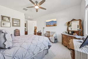 W Fallen Leaf Ln-S2002-025.jpg