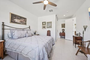 W Fallen Leaf Ln-S2002-026.jpg