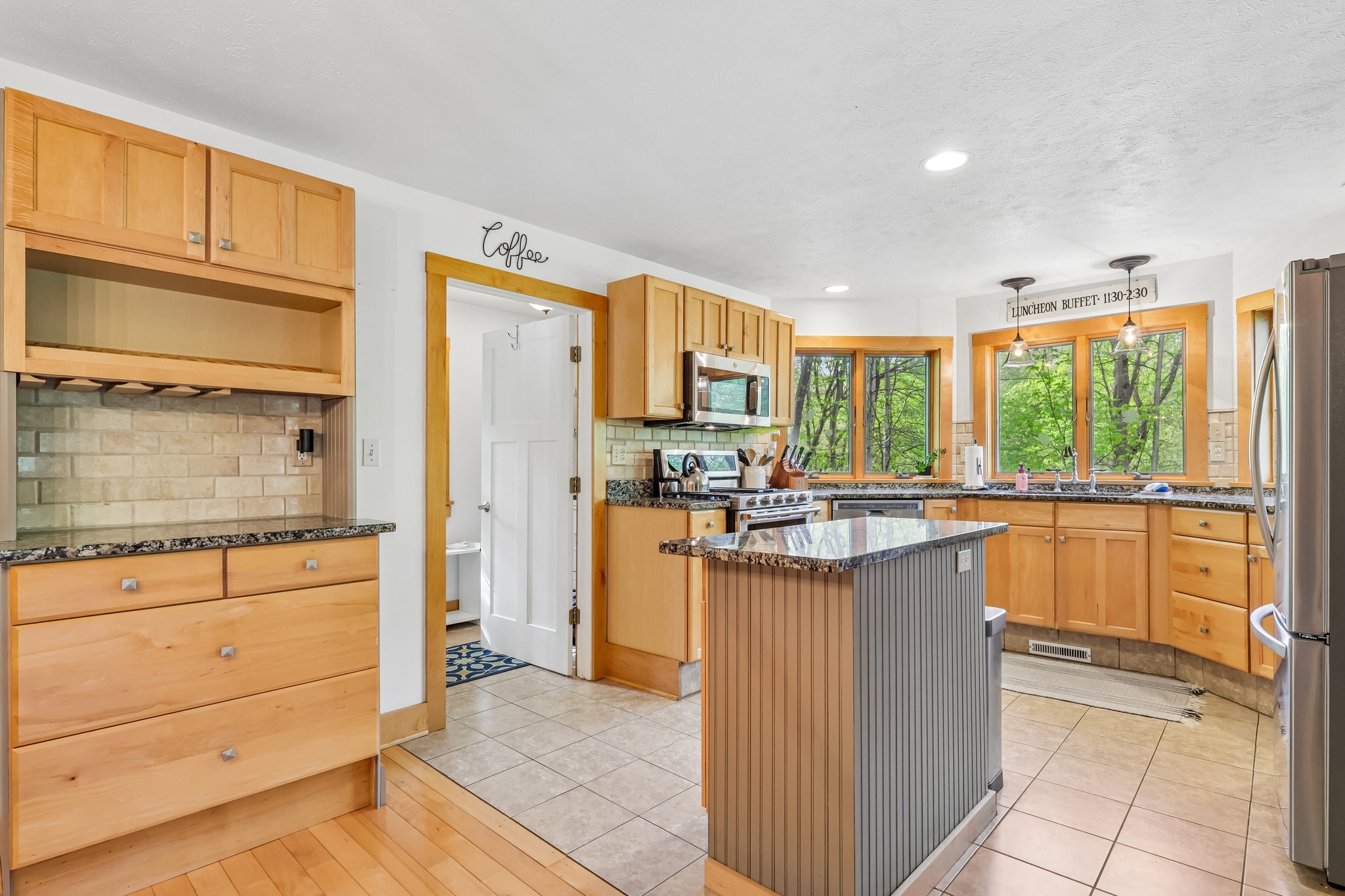 Farmington Rd-S1605-018.jpg