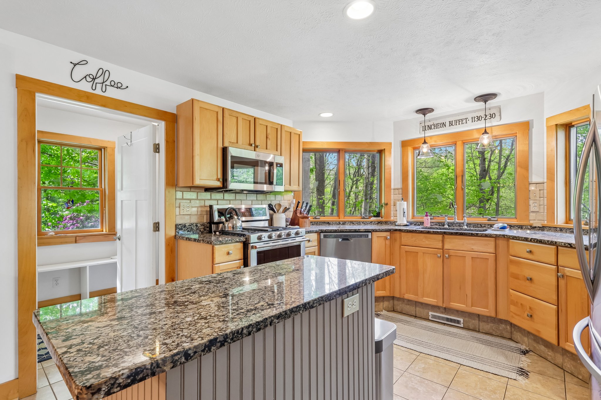 Farmington Rd-S1605-021.jpg