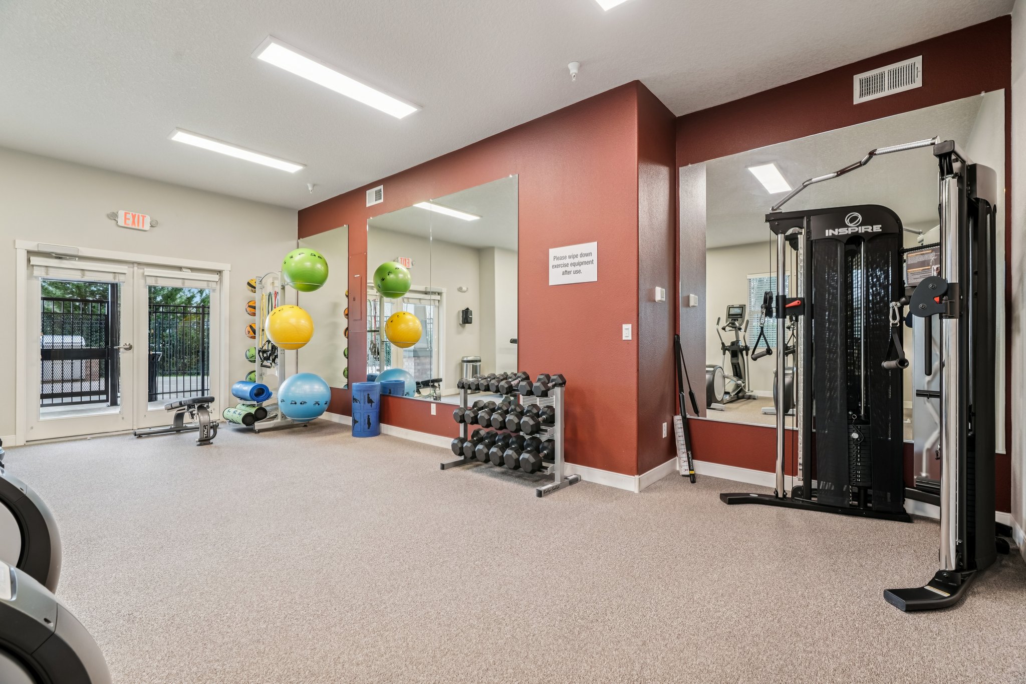 SW Snowdale St h 102-1402-905.jpg