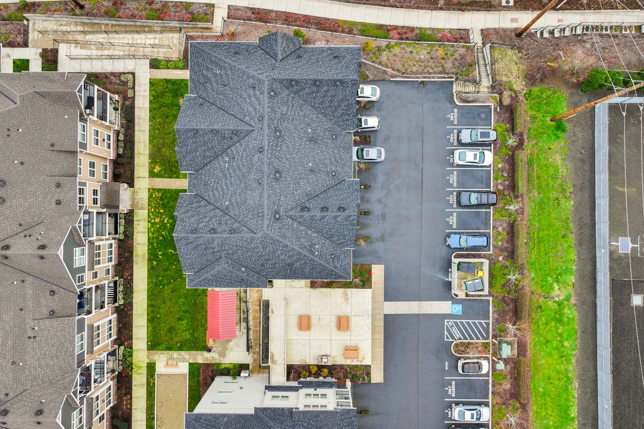 SW Snowdale St h 102-S1402-048.jpg