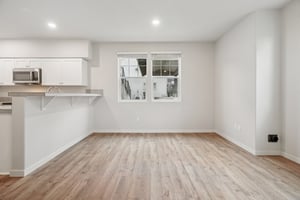 SW Snowdale St h 102-S1402-011.jpg