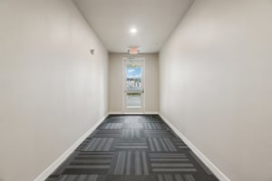 SW Snowdale St h 102-S1402-026.jpg